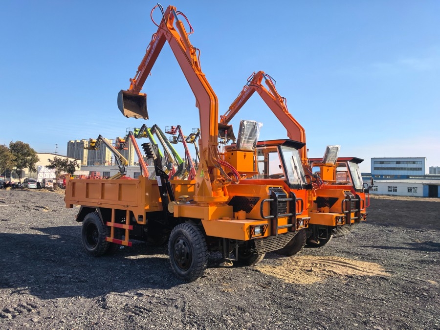 随车挖运输车厂家