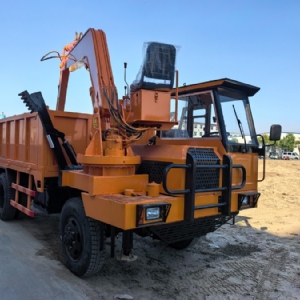 随车挖运输车厂家